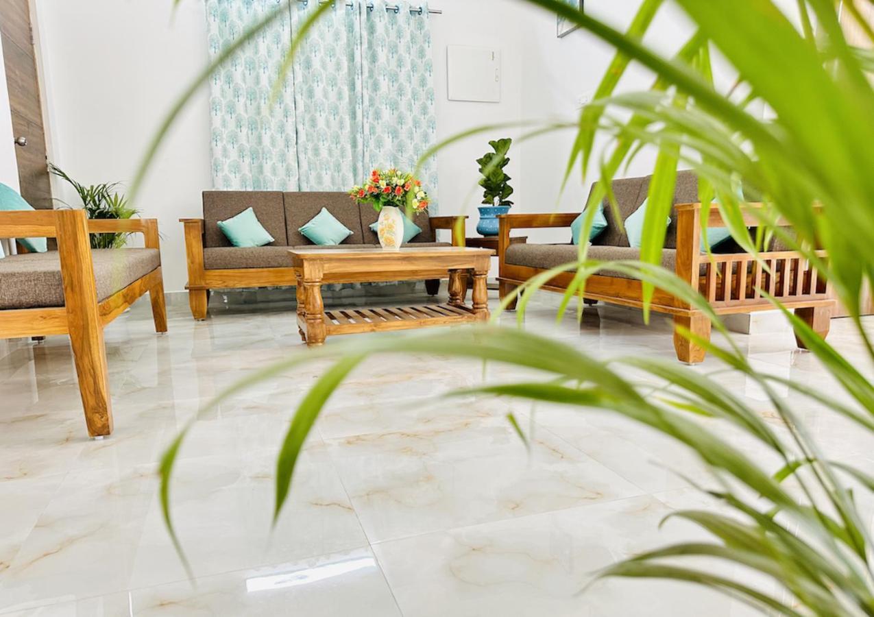 Tirupati Homestay - Shilparamam - Luxury Ac Apartments By Stayflexi - Fast Wifi, Kitchen, Android Tv - Walk To Ps4 Pure Veg Restaurant - Easy Access To Airport, Railway Station And To All Temples ภายนอก รูปภาพ